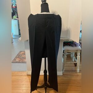 GAP Women’s Hip Slung Fit Black Trouser Pants